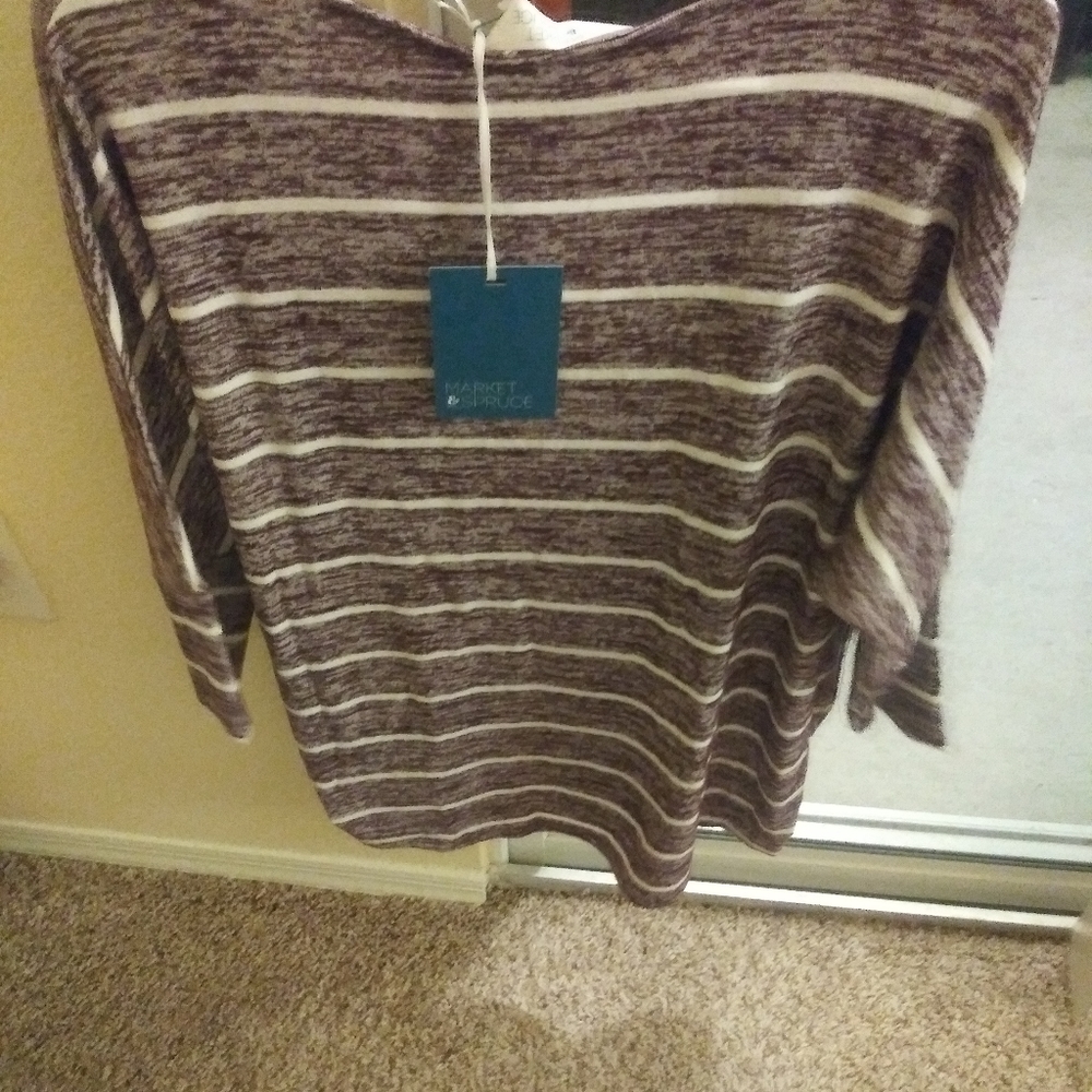 Scoop neck dolman shirt